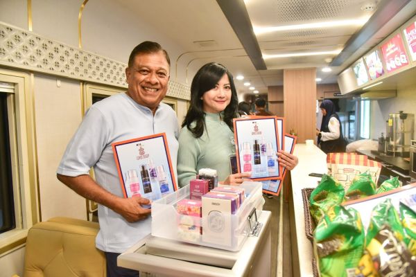 Hadirkan Loko Shop, Beli Merchandise KAI Services, Perjalanan Kereta Api